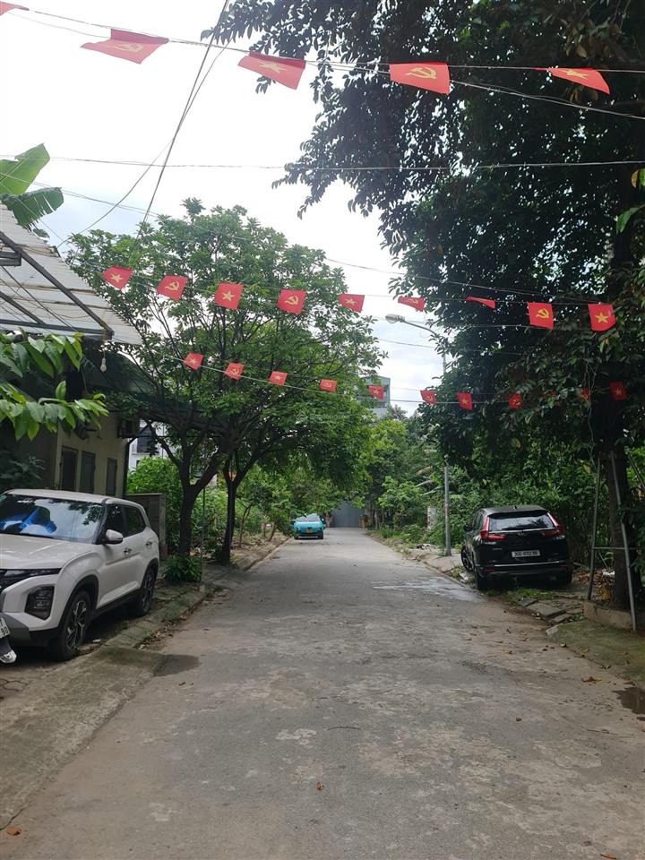 Bán đất dịch vụ khu b yên nghĩa  mặt tiền 4,8m  giá 10 tỷ