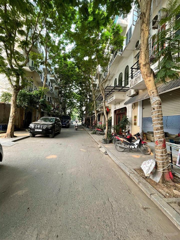15,5 tỷ  liền kề nam cường 100m2  2 mặt đường  xây full đất 4,5 tầng