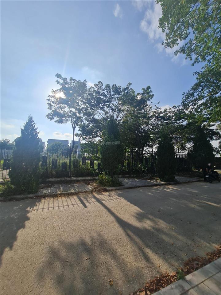 Biệt thự nam cường  sol lake villa  view công viên cây đàn  giá 26 tỷ