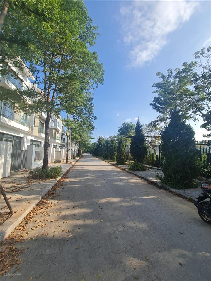 Biệt thự nam cường  sol lake villa  view công viên cây đàn  giá 26 tỷ