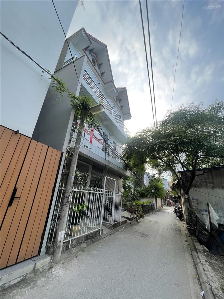 50m2 đất bát khối, long biên, ngõ nông, ô tô vào tận đất, giá đầu tư