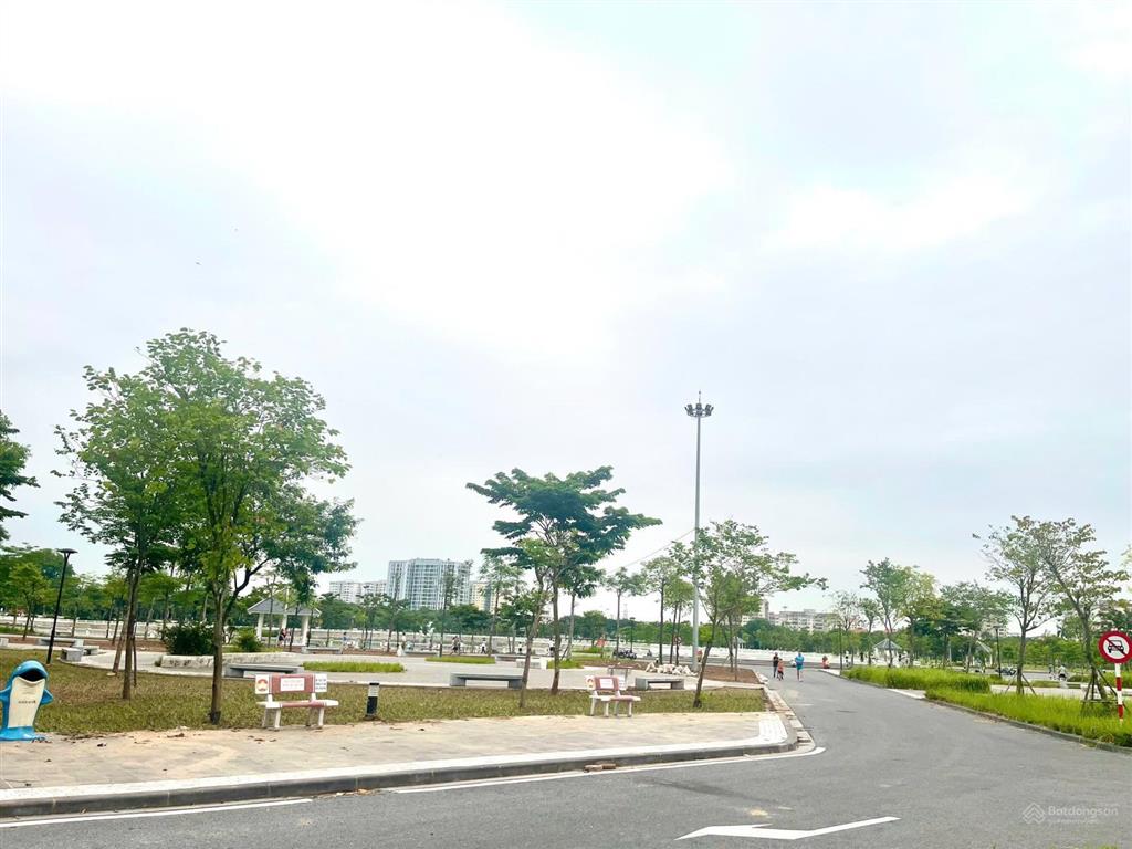 6.x tỷ ở việt hưng chọn chung cư hay sở hữu hẳn 1 căn nhà 5 tầng ô tô đậu cửa?