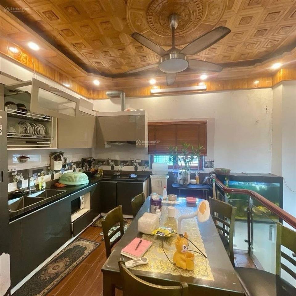 Nguyễn văn cừ  48m2 x 5 tầng, ngõ ô tô, ngay trung tâm, chỉ nhỉnh 10 đồng