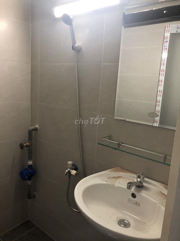 Phòng gác lửng 20m2 tại 105 Hoàng Hoa Thám, Bình Thạnh giáp Phú Nhuận