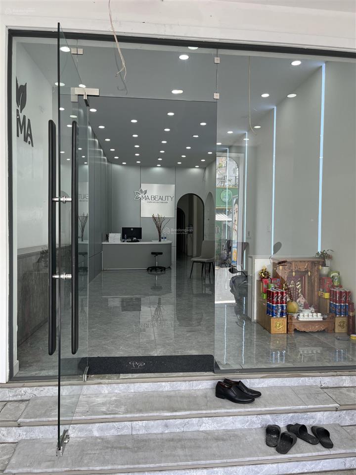 Cho thuê nhà nguyên căn, mặt tiền 169 đặng văn ngữ, p.13, phú nhuận, 96m2, 3 tầng.