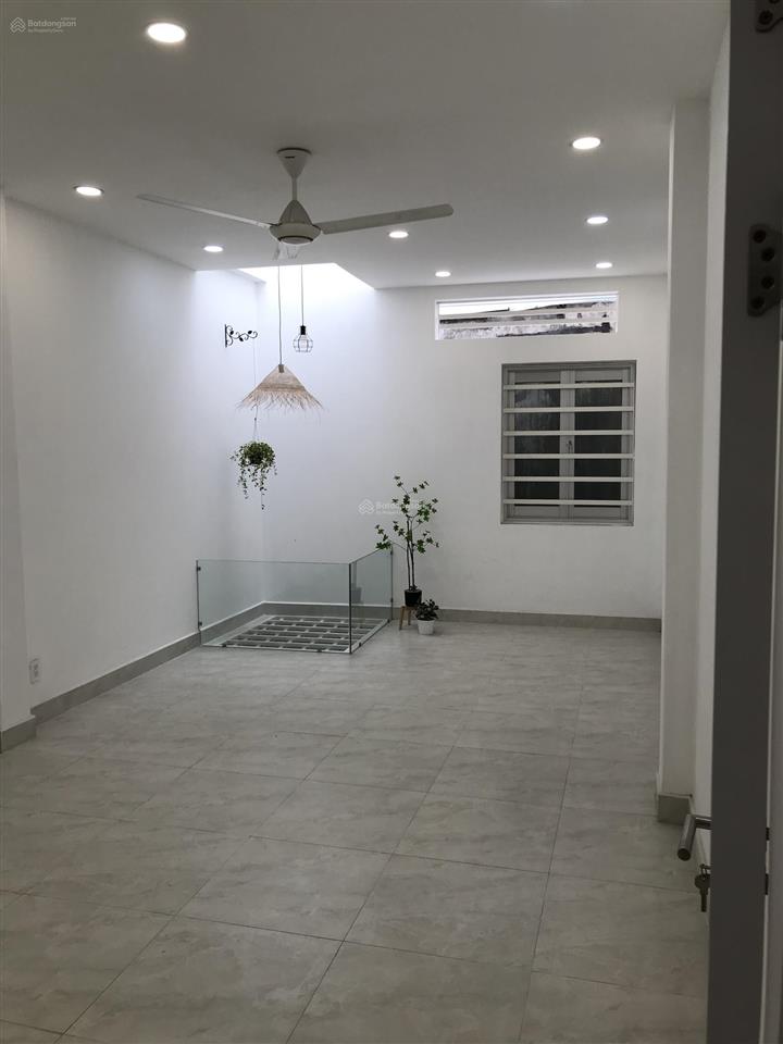Cho thuê nhà nguyên căn, mặt tiền 169 đặng văn ngữ, p.13, phú nhuận, 96m2, 3 tầng.