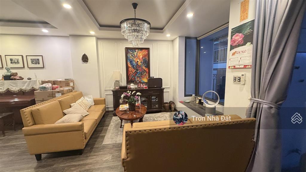 Bán biệt thự sadeco ven sông q7 | hầm 4 lầu thang máy | ở liền giá mềm call 0909 227 ***