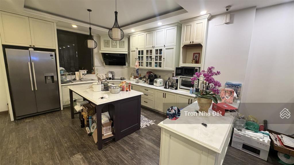 Bán biệt thự sadeco ven sông q7 | hầm 4 lầu thang máy | ở liền giá mềm call 0909 227 ***