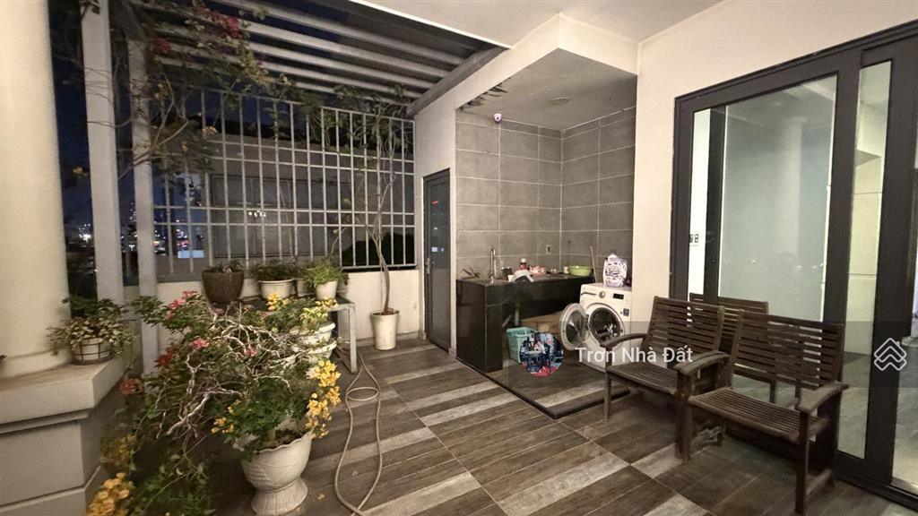 Bán biệt thự sadeco ven sông q7 | hầm 4 lầu thang máy | ở liền giá mềm call 0909 227 ***
