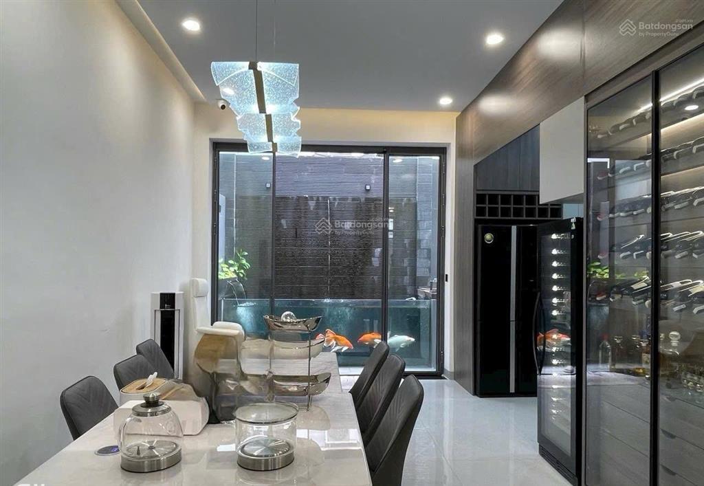 Bán biệt thự hưng thái phú mỹ hưng q7 nhà đẹp full nội thất ở liền giá mềm call 0909 227 ***