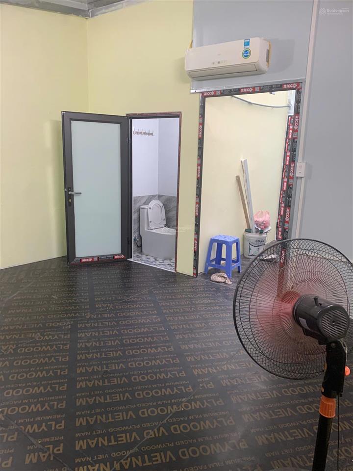 Cho thuê phòng trọ khép kín 30m2 cổng riêng, mới sửa đẹp đường khuyến lương, yên sở, hoàng mai