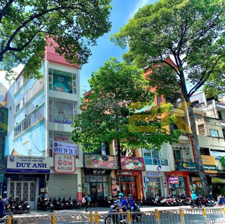 (hot) hàng hiếm mt đường nguyễn chí thanh đoạn đẹp kd sầm uất. hầm 5 tầng giá chỉ 30 tỷ