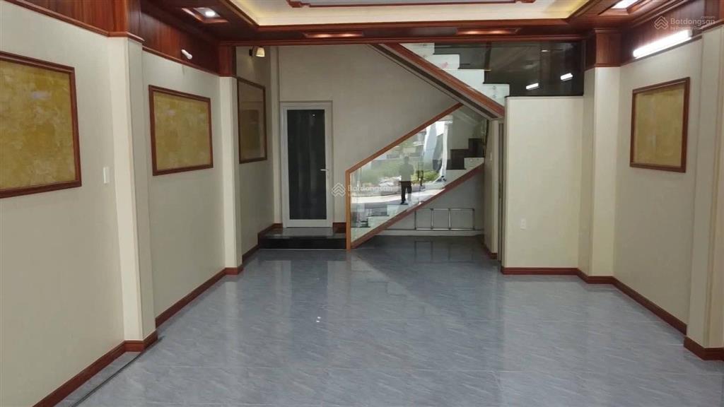 Bán nhà phố 4 tầng 105m2 phường mỹ thượng trung tâm thành phố huế 4, x tỷ