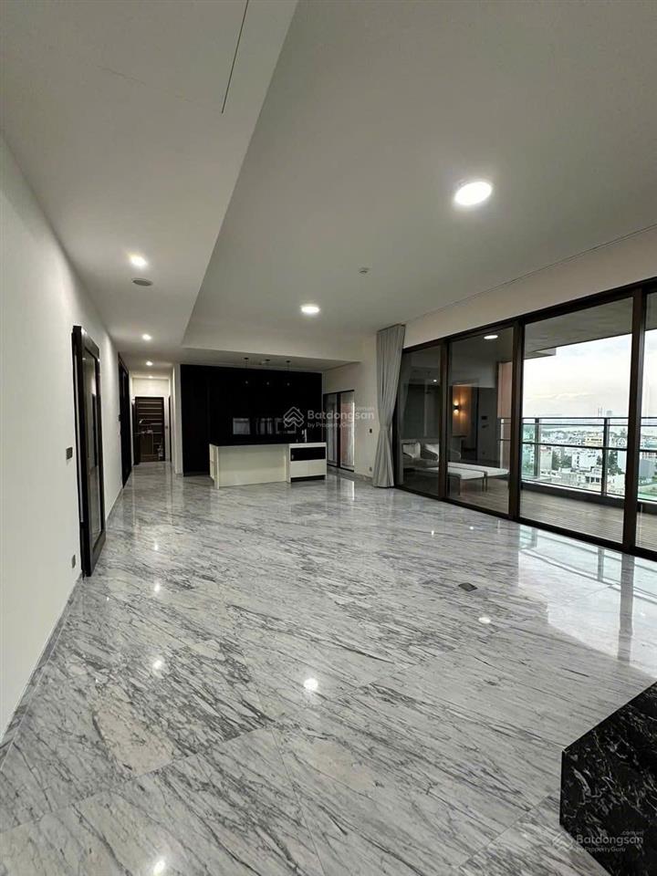 Chủ cần bán căn 3pn define 220m2 tầng cao view trực diện sông sg giá tốt nhất hiện tại