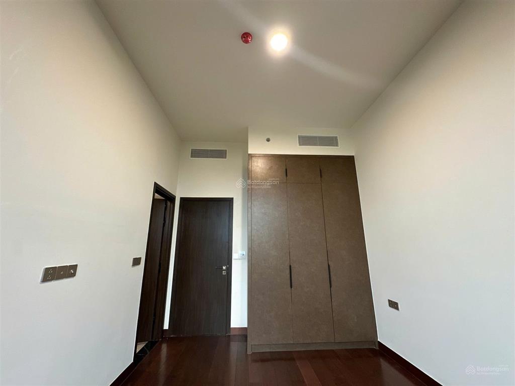 Cập nhật 2 căn giá tốt nhất define hiện tại, 3pn 220m2 giá 35 tỷ, 4pn 325m2 giá 43 tỷ 132tr/m