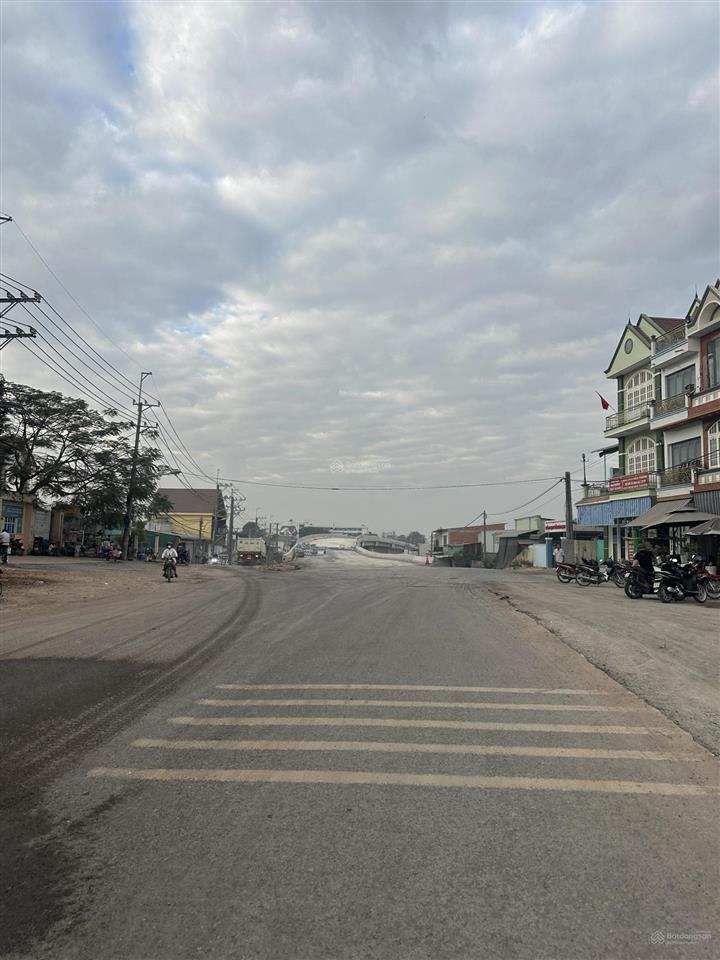 Bán đất mặt tiền đường số cao đức lân q2, vuông vức 4mx20m  15,5 tỷ