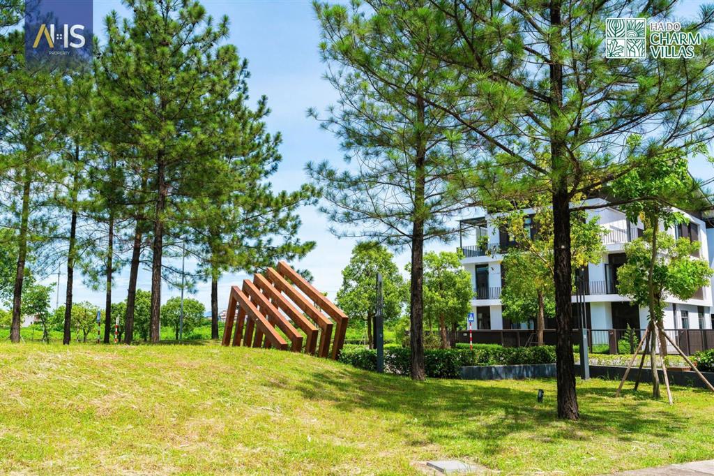 Cần tiền bán gấp căn hoa hậu liền kề góc, siêu thoáng, view cực đẹp. giá chỉ 2x tỷ.  0919 558 ***