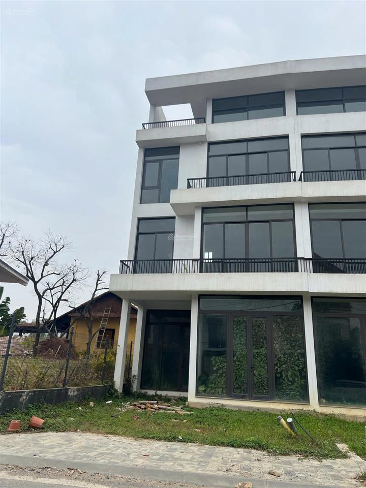 Chỉ hơn 4 tỷ sở hữu ngay căn liền kề đẹp dự án, có bể bơi, gần hồ, cổng chính. đa dạng công năng.