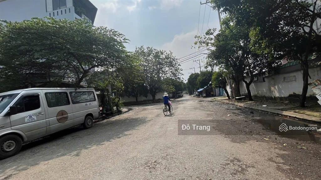 Đất đường 16m  1 sẹc ngắn quốc lộ 1a