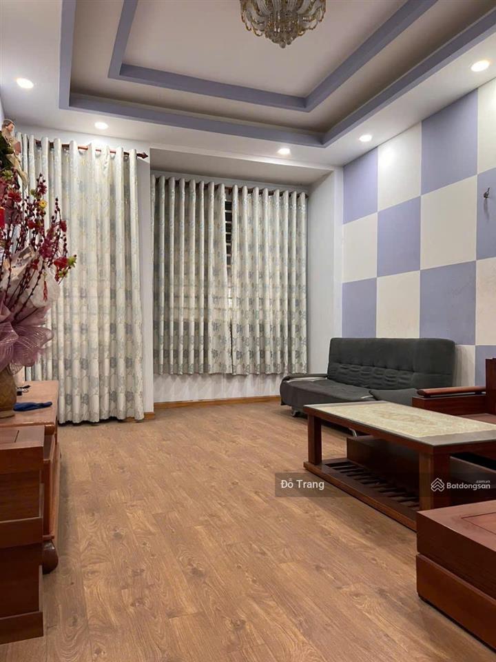Gia đình kẹt bán nhà mặt tiền nguyễn thị nhuần