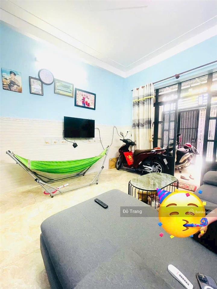 Nhà rẻ thạnh xuân 52 sát bên chợ đường