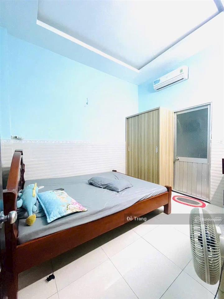 Nhà rẻ thạnh xuân 52 sát bên chợ đường