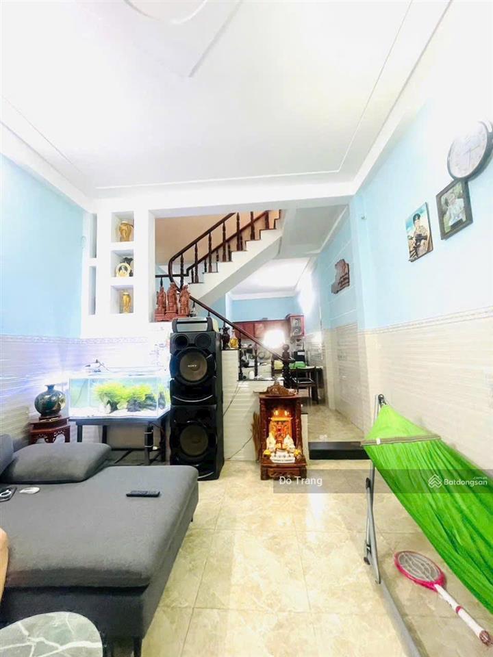 Nhà rẻ thạnh xuân 52 sát bên chợ đường