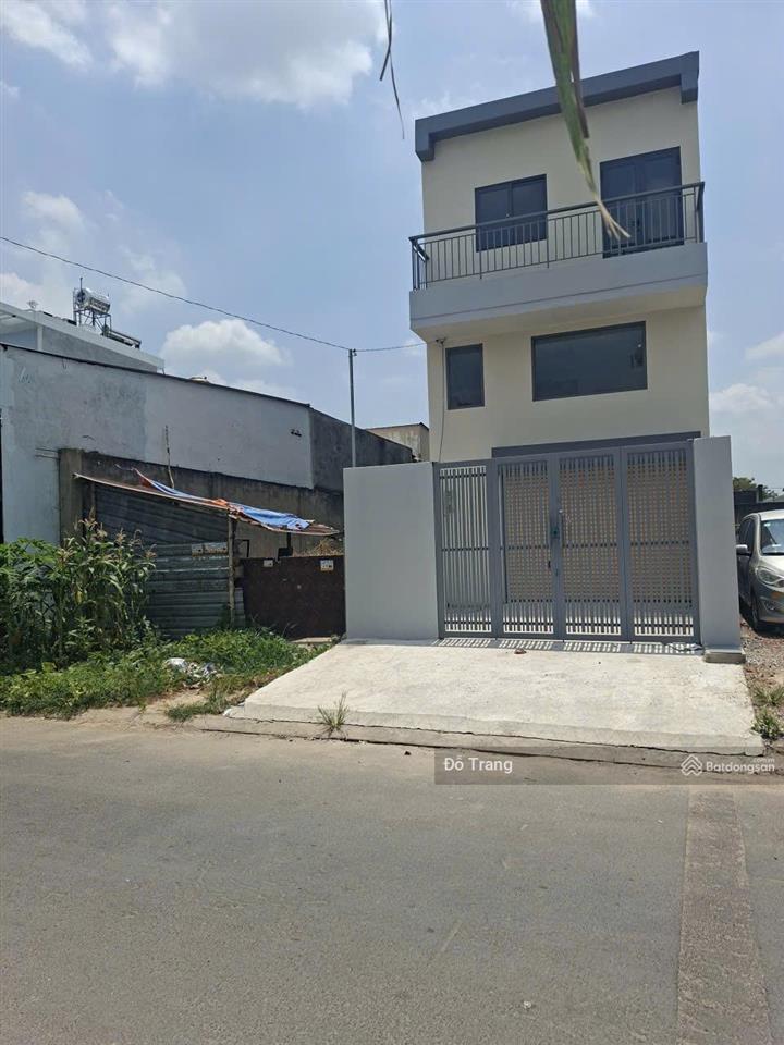Mặt tiền thạnh xuân 46 sát hà huy giáp 5x28m