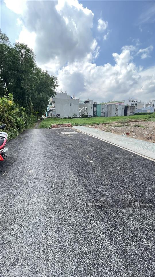 Chủ ngộp bán xả lỗ đất thạnh xuân 31  đường thông ô tô
