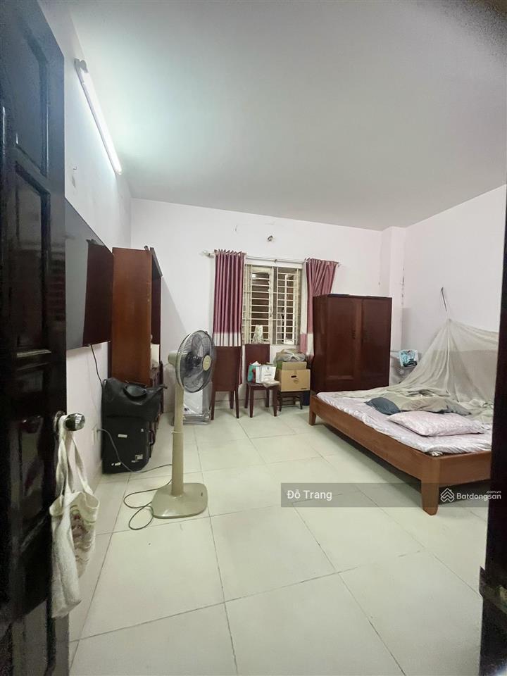 Giảm mạnh gần 2 tỷ! bán nhà ngay trong lòng chợ căn cứ! 6.2x19m