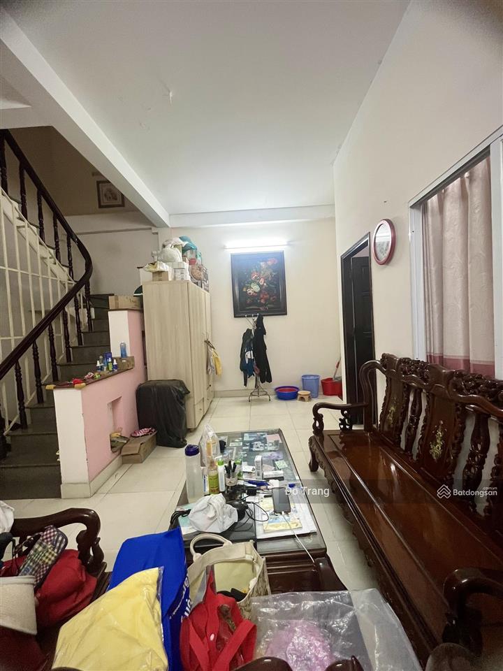 Giảm mạnh gần 2 tỷ! bán nhà ngay trong lòng chợ căn cứ! 6.2x19m