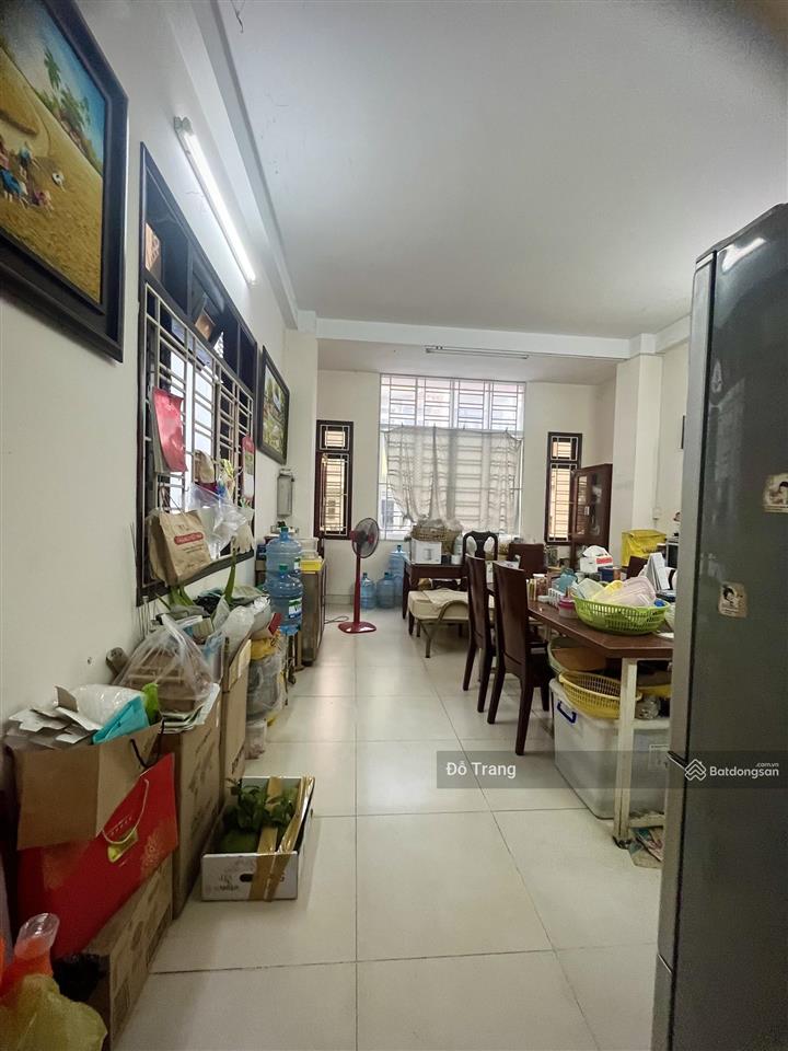 Giảm mạnh gần 2 tỷ! bán nhà ngay trong lòng chợ căn cứ! 6.2x19m