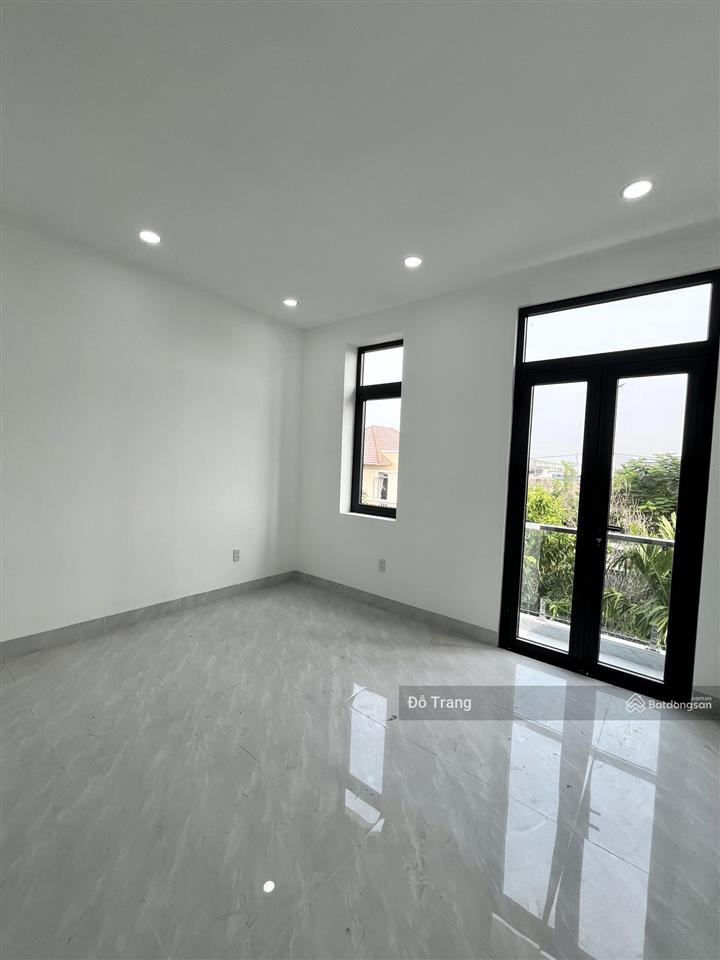 Quá hời! nhà xây mới đường an phú đông 12! 1 trệt 2 lầu gồm 4pn