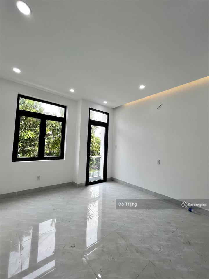 Quá hời! nhà xây mới đường an phú đông 12! 1 trệt 2 lầu gồm 4pn