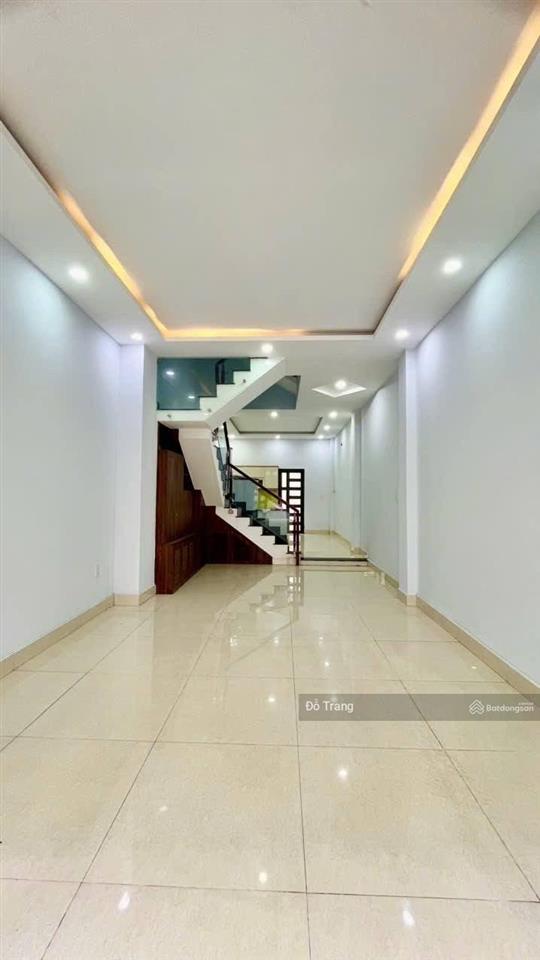 Nhà 5 lầu, 6 phòng ngủ! đường thạnh lộc 44  đường nhựa 11m