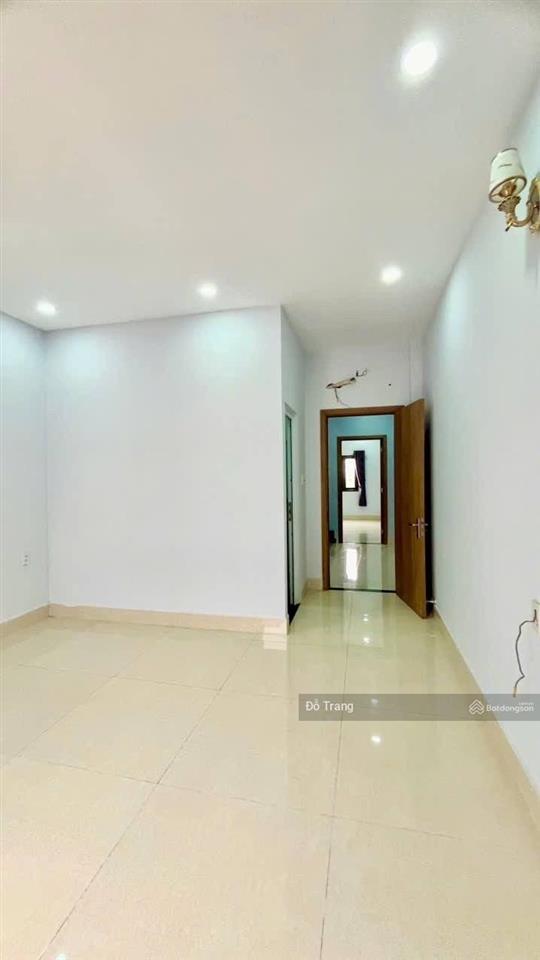 Nhà 5 lầu, 6 phòng ngủ! đường thạnh lộc 44  đường nhựa 11m
