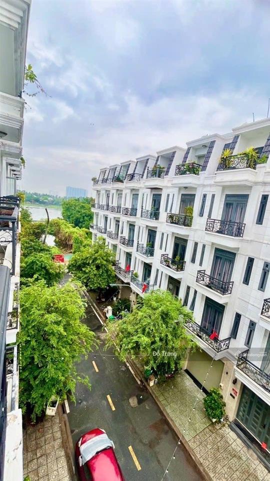 Nhà 5 lầu, 6 phòng ngủ! đường thạnh lộc 44  đường nhựa 11m