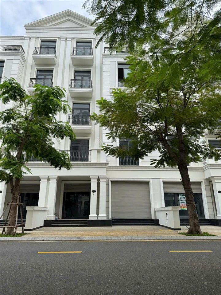 Ra nhanh! nhà phố 5,5 tầng, giá 18 tỷ, 126m2 vinhomes grand park, sổ hồng, đường thông