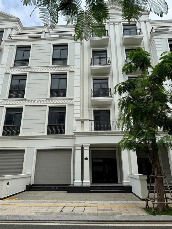 Ra nhanh! nhà phố 5,5 tầng, giá 18 tỷ, 126m2 vinhomes grand park, sổ hồng, đường thông