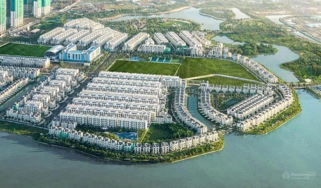 Ra nhanh! nhà phố 5,5 tầng, giá 18 tỷ, 126m2 vinhomes grand park, sổ hồng, đường thông
