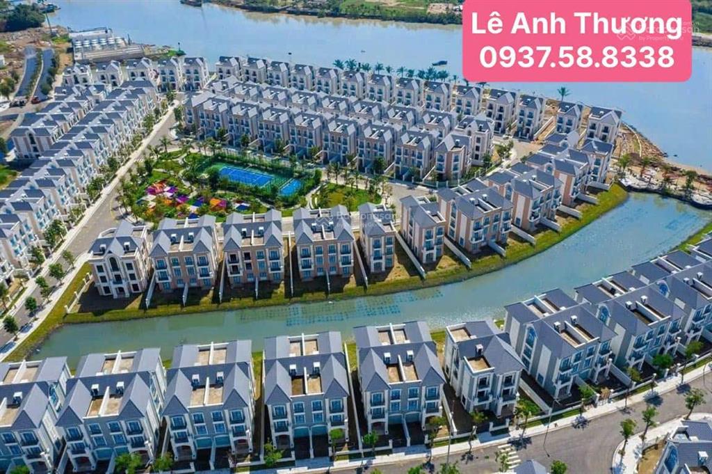 Chủ cần tiền bán gấp biệt thự 544m2, 4 tầng, view hồ vinhomes grand park, 65 tỷ, sổ hồng