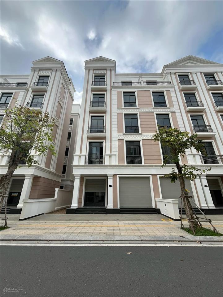 Chính chủ gửi bán nhanh nhà phố xẻ khe vinhomes grand park, gần trường học, cv 36ha. 25,8 tỷ
