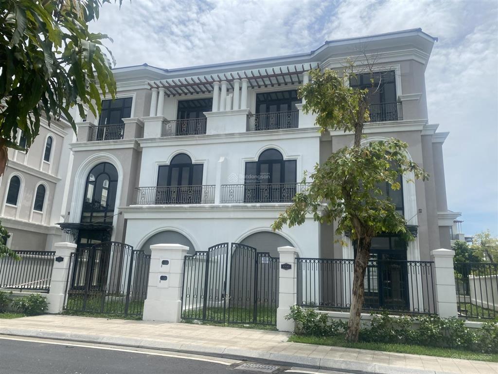 Chính chủ gửi bán nhanh biệt thự vinhomes grand park view hồ lớn dtd 346m², sổ hồng, 62 tỷ