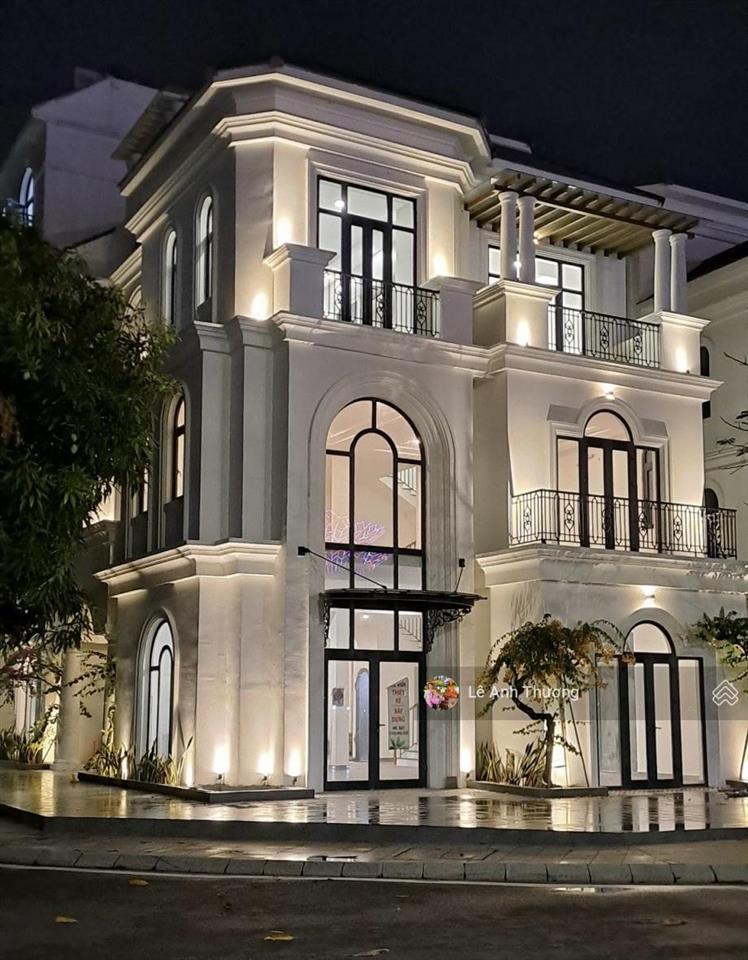 Bán nhanh cực phẩm biệt thự góc đối diện trường học vinschool vinhomes grand park, 274,8m2, sẵn sổ