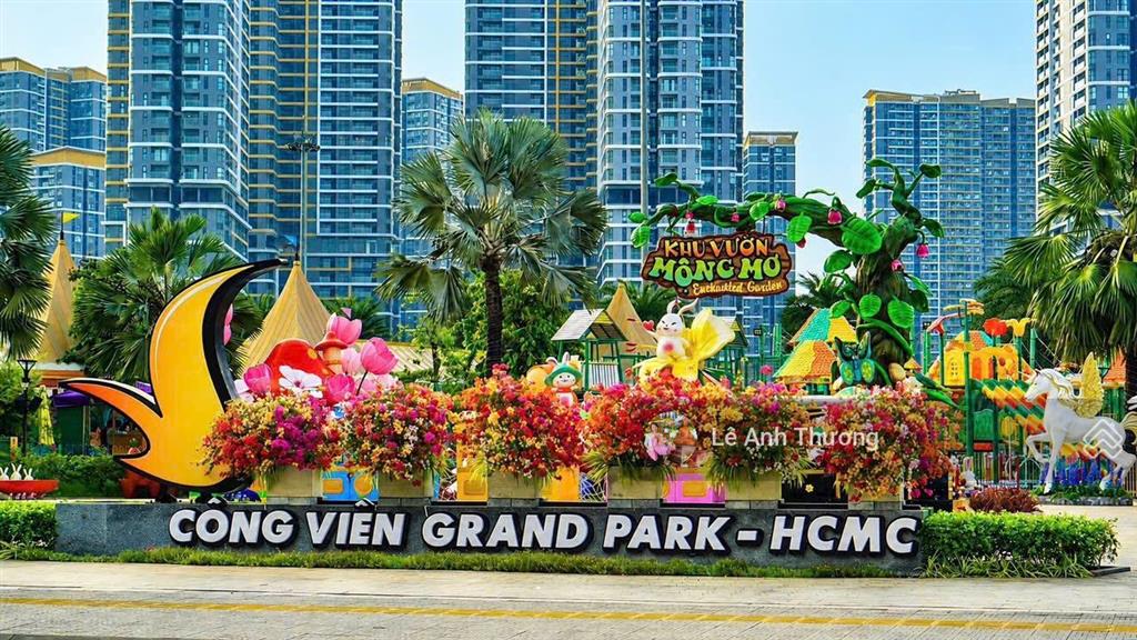 Hàng cắt lỗ nhà phố 144m2. vinhomes grand park. đường thông. sổ hồng. hướng mát. giá chỉ 19,9 tỷ