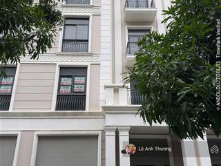 Hàng cắt lỗ nhà phố 144m2. vinhomes grand park. đường thông. sổ hồng. hướng mát. giá chỉ 19,9 tỷ