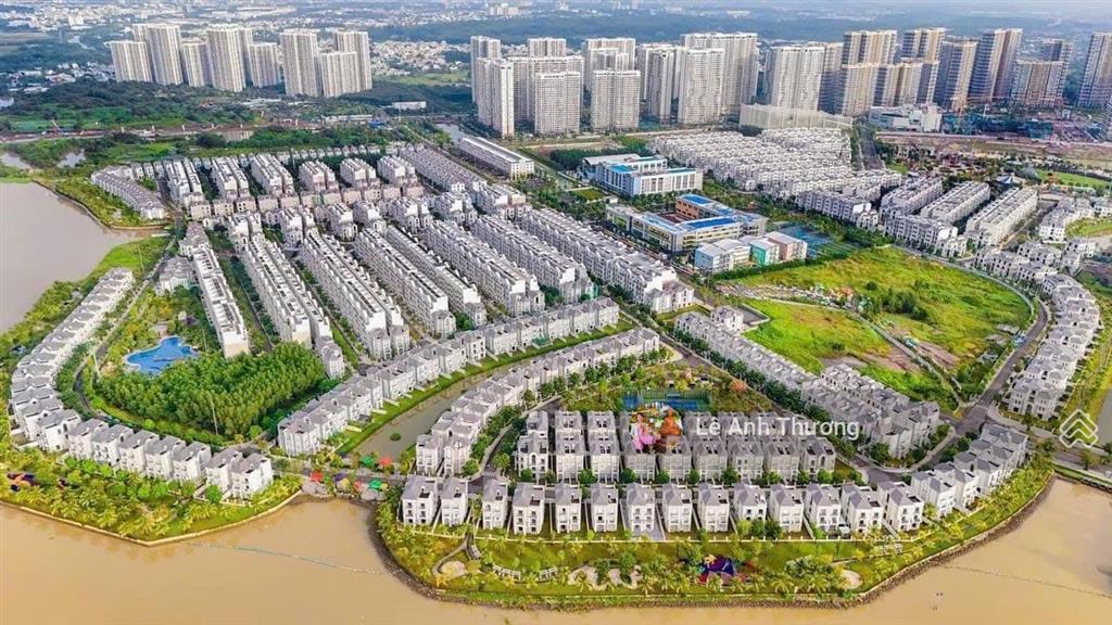 Hàng cắt lỗ nhà phố 144m2. vinhomes grand park. đường thông. sổ hồng. hướng mát. giá chỉ 19,9 tỷ