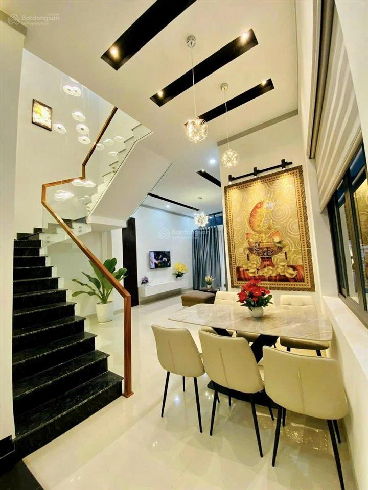 Nhà to rộng đẹp 2 mặt tiền hẻm chính 473 y moan  5.5 tỷ (còn thương lượng)