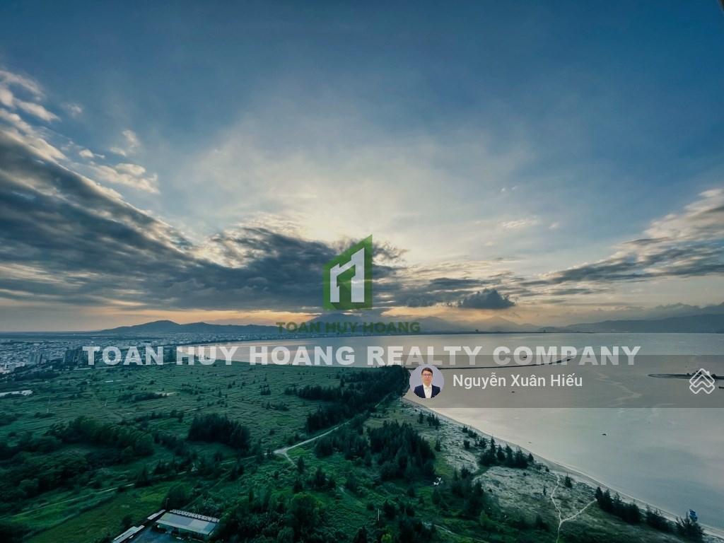 Bán căn hộ blooming 2 phòng ngủ, 108m2 tầng cao view biển, đầy đủ nội thất