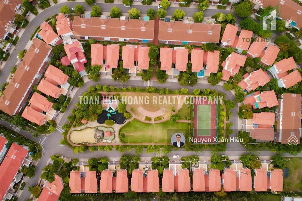Bán gấp biệt thự phúc lộc viên giá tốt thị trường 16 tỷ
